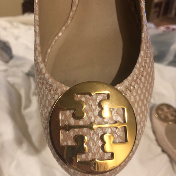 Tory Burch Chelsea Wedge 9 1/2 - Picture 4 of 6